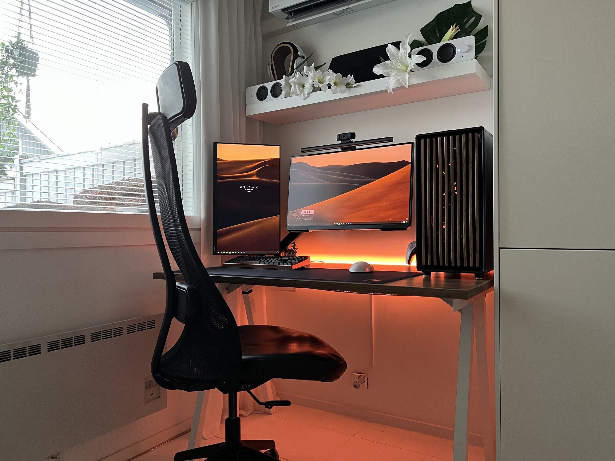 Sleek Gaming Desk Setup in Järvenpää, Finland